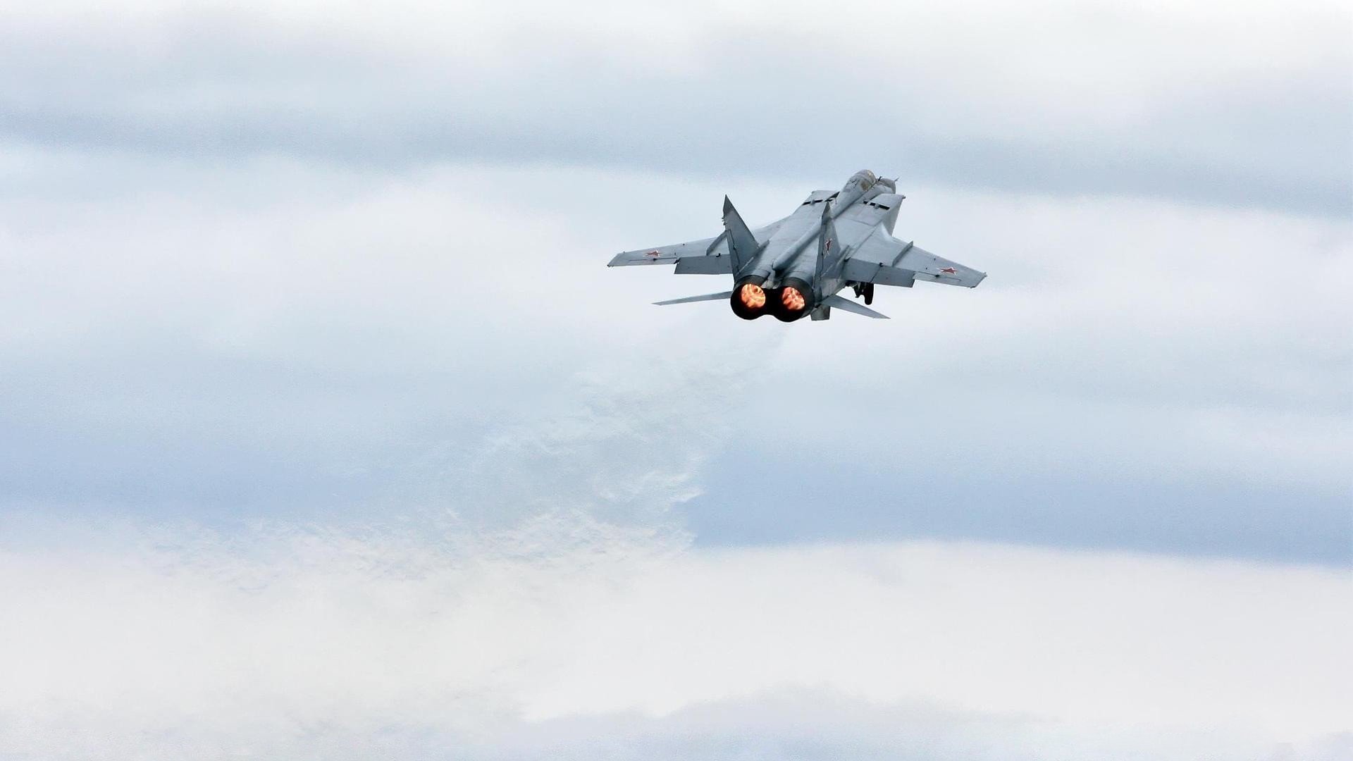 im电竞官方下载-NBA官方公布月度最佳球员，塔图姆与约基奇当选，2021nba月最佳球员